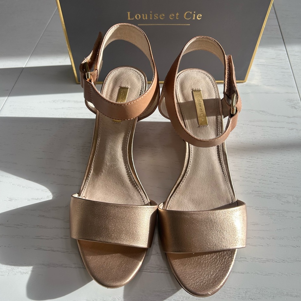 Louise et Cie Women's size 9 Copper Phiona leather ankle strap Sandals.